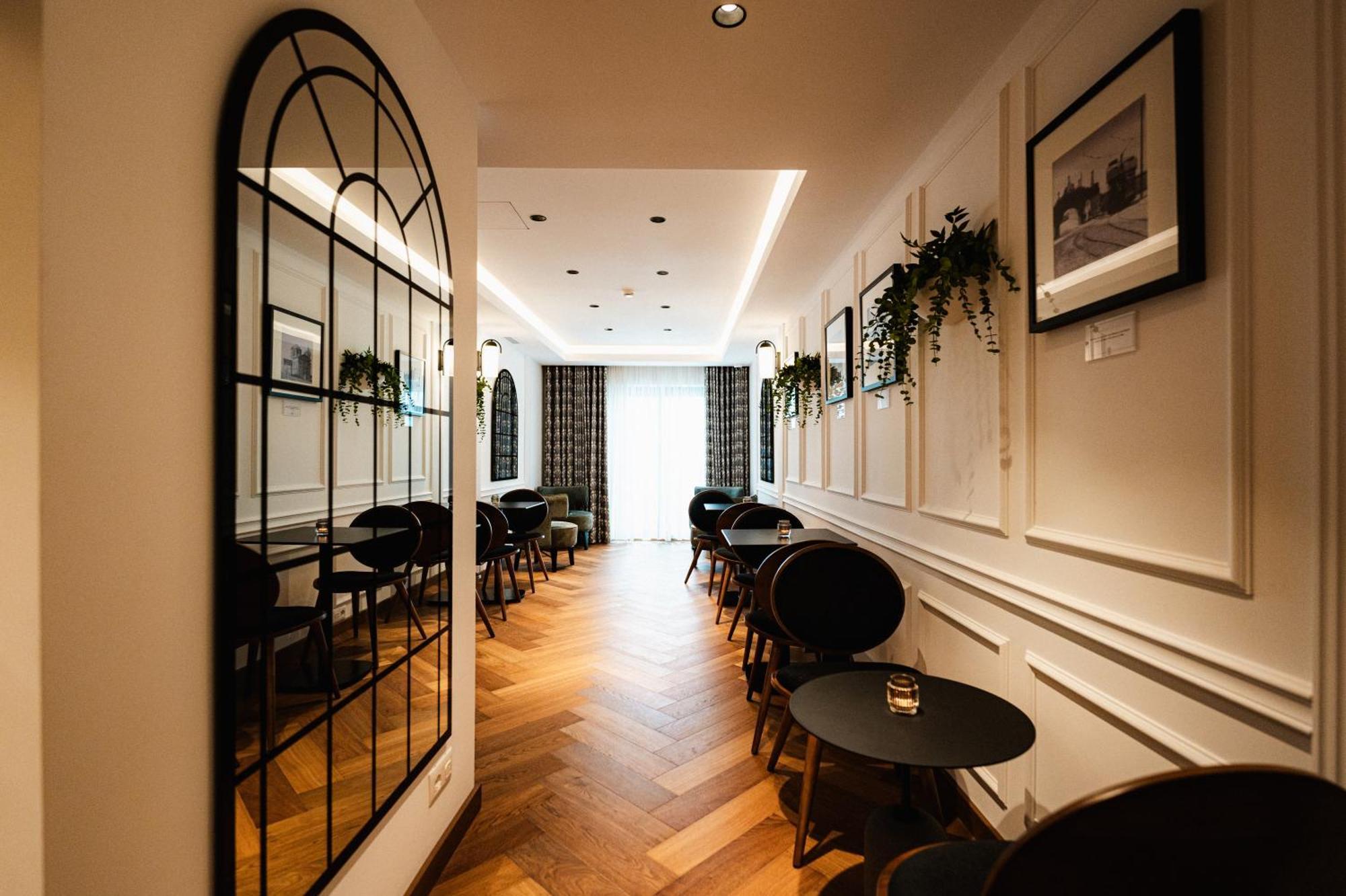 Royale Sainte Helene Boutique Hotel Биркиркара Екстериор снимка